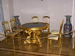 Гарнитур из золочёных стульев Юсуповского дворца